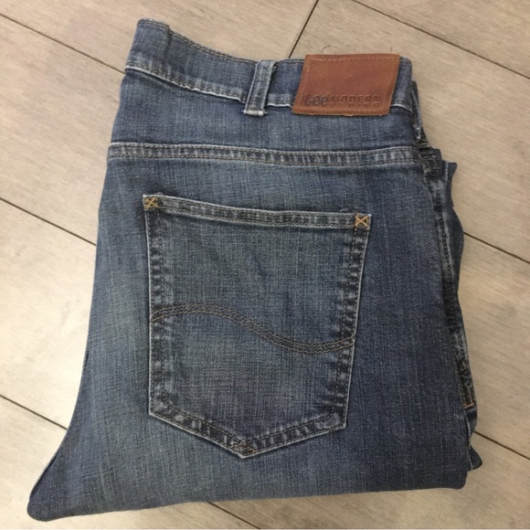 LEE JEANS L231 MODERN SERIES SLIM FIT TAPERED LEG SIZE 34” x 32” - Picture 10 of 10